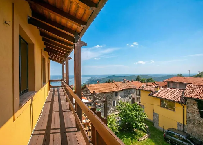 La Casa Nel Borgo View - Happy Сasa de vacaciones Nebbiuno